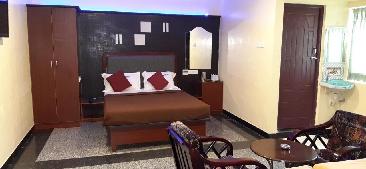 Aakash Residency Hotel Madurai Exterior photo